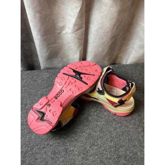 Ecco Offroad Sandals Hiking Multicolor Bubblegum Women Sz US 8 - Picture 6 of 8